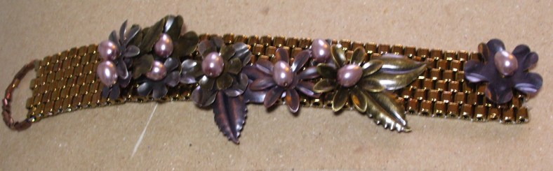 flower cuff bracelet image