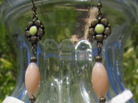 peach beaded earrings